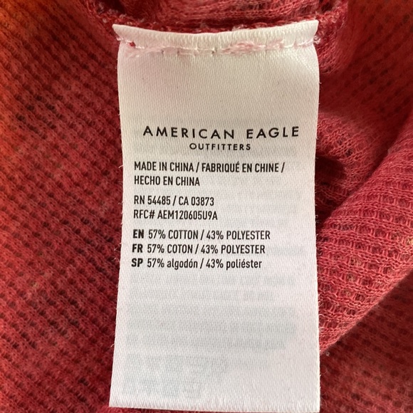American Eagle Berry Pink Lettuce Trim Floral Top NWOT - Picture 9 of 10